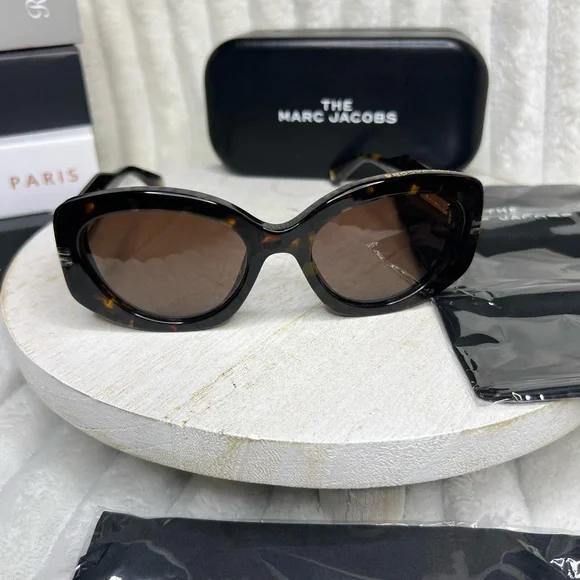 Marc Jacobs Tortoiseshell Cat-Eye Sunglasses - Picture 3 of 12